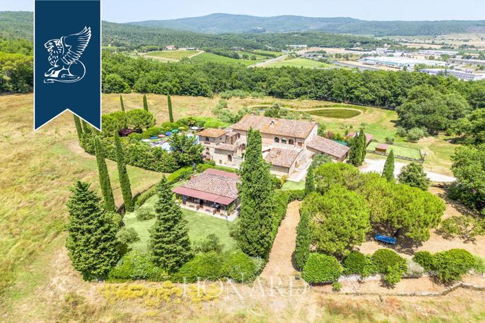 Image No.5-10 Bed Farmhouse for sale