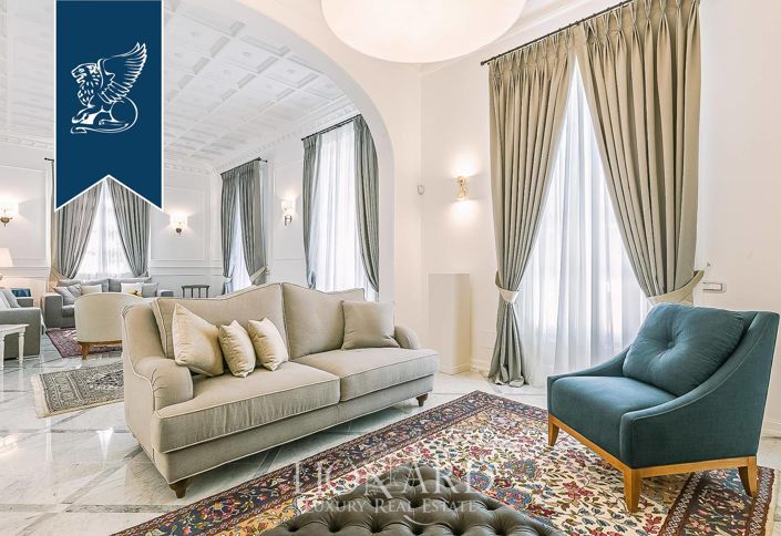 Image No.18-5 Bed Villa for sale