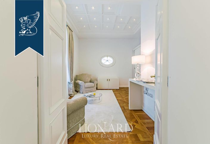 Image No.45-5 Bed Villa for sale