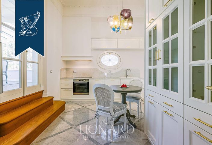 Image No.53-5 Bed Villa for sale