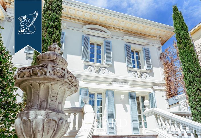 Image No.58-5 Bed Villa for sale