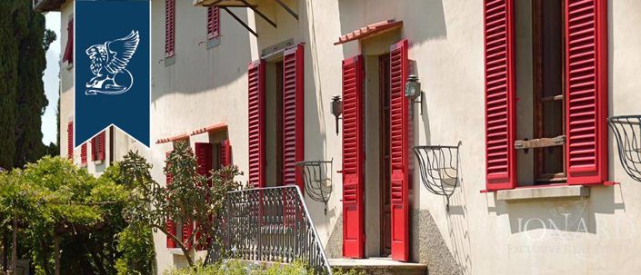 Image No.21-50 Bed Farmhouse for sale