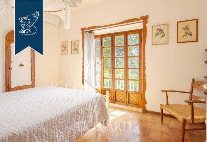 Image No.16-5 Bed Villa for sale