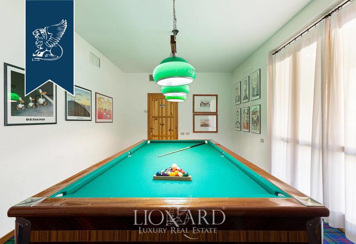 Image No.29-8 Bed Villa for sale