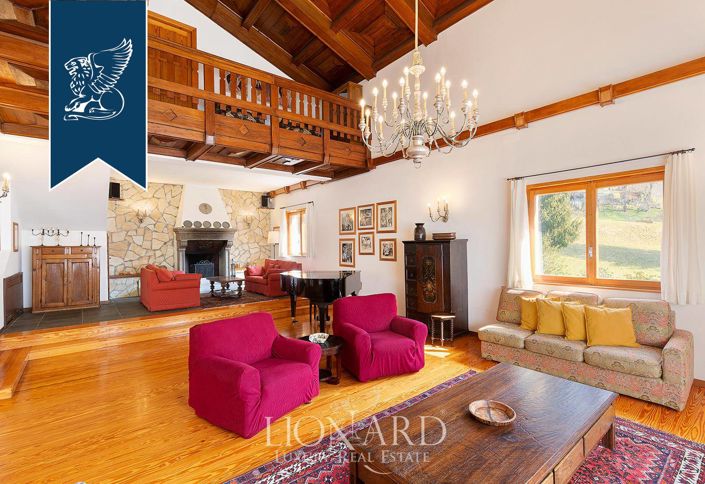 Image No.42-8 Bed Villa for sale