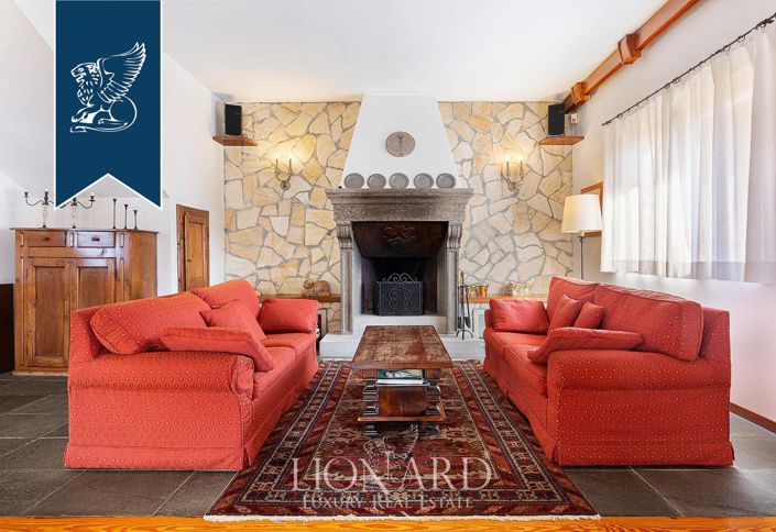 Image No.44-8 Bed Villa for sale