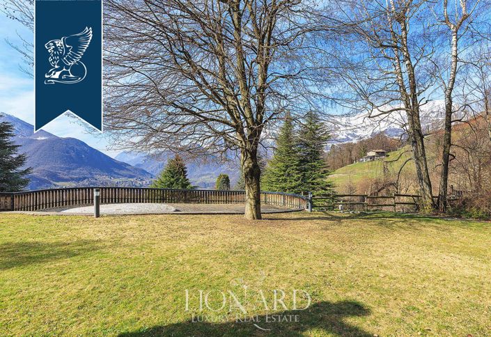 Image No.67-8 Bed Villa for sale