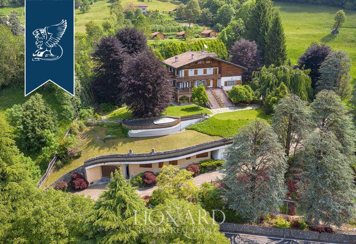 Image No.70-8 Bed Villa for sale