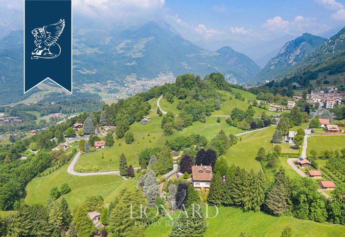 Image No.73-8 Bed Villa for sale