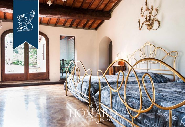 Image No.48-6 Bed Villa for sale