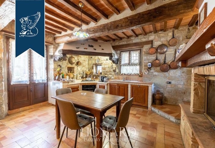 Image No.17-13 Bed Villa for sale