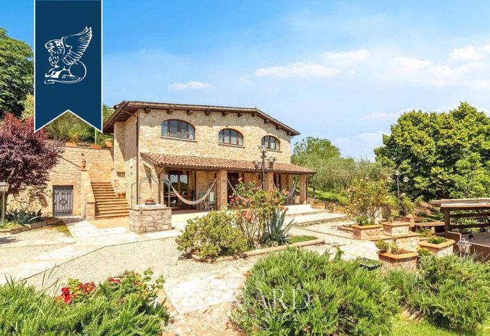 Image No.6-13 Bed Villa for sale