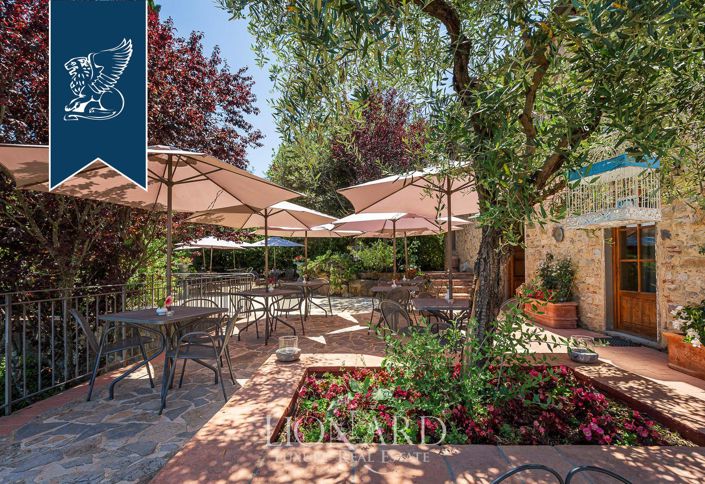 Image No.22-14 Bed Country House for sale