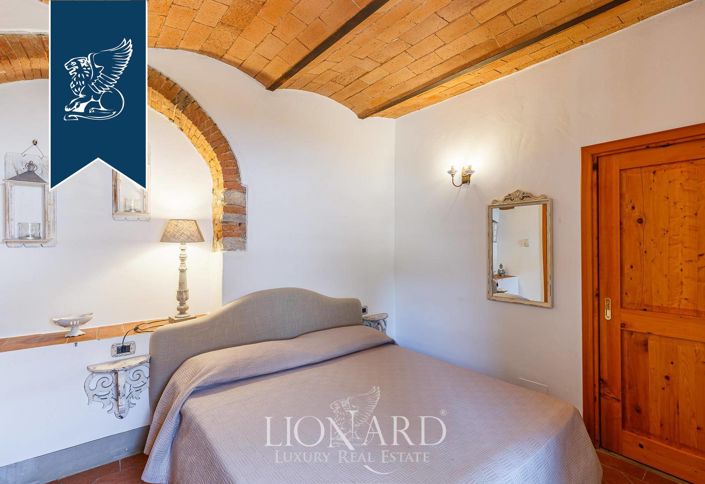 Image No.62-14 Bed Country House for sale