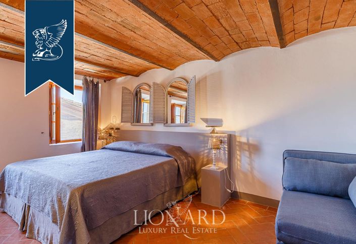 Image No.69-14 Bed Country House for sale