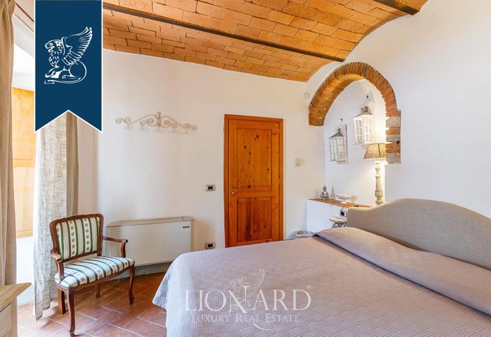 Image No.76-14 Bed Country House for sale