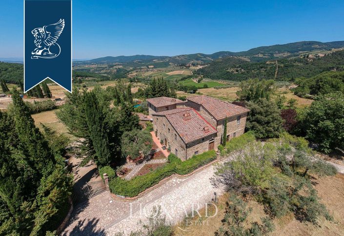 Image No.83-14 Bed Country House for sale