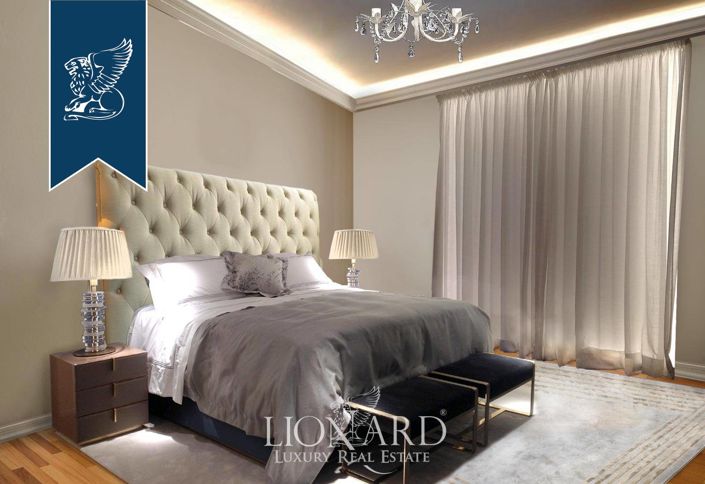 Image No.17-6 Bed Farmhouse for sale