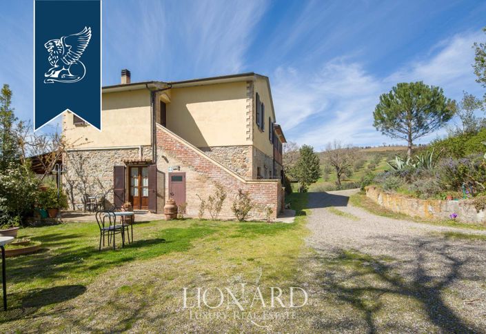 Image No.5-6 Bed Farmhouse for sale