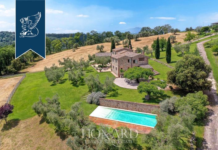 Image No.2-Maison de campagne de 8 chambres à vendre à Amelia