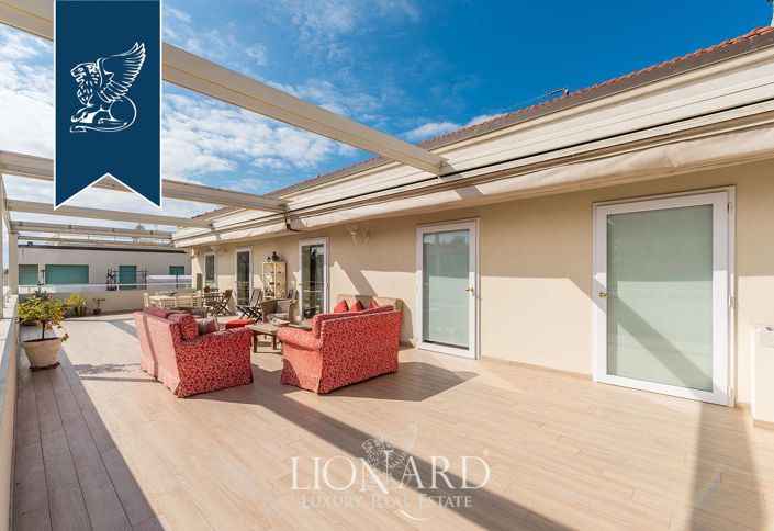 Image No.12-Appartement de 3 chambres à vendre à Viareggio