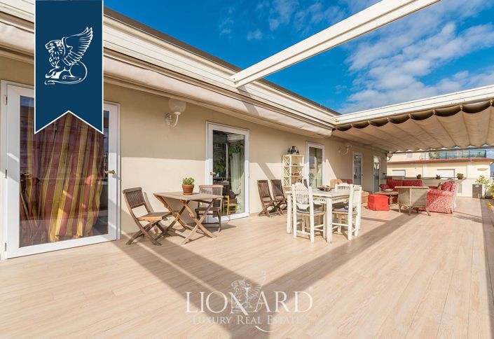 Image No.14-Appartement de 3 chambres à vendre à Viareggio