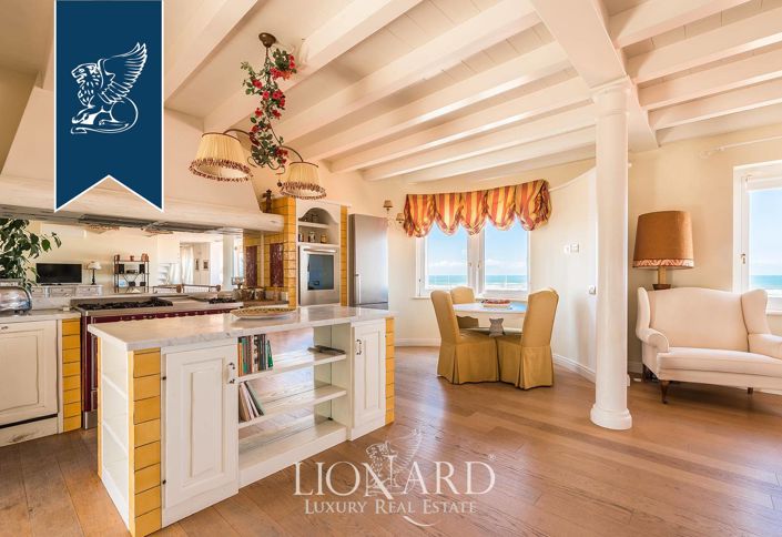 Image No.21-Appartement de 3 chambres à vendre à Viareggio