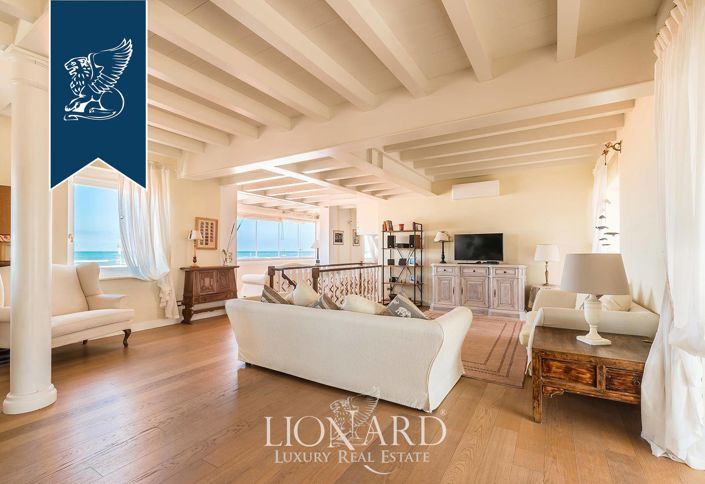 Image No.5-Appartement de 3 chambres à vendre à Viareggio