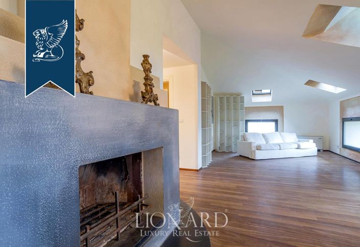 Image No.25-8 Bed Villa for sale