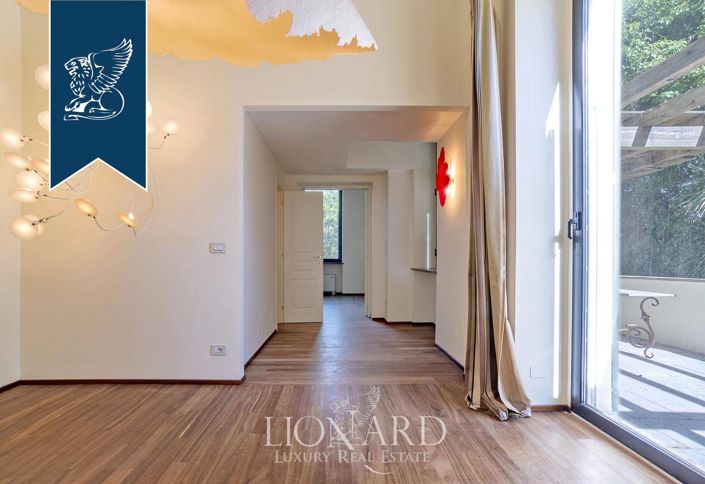 Image No.39-8 Bed Villa for sale