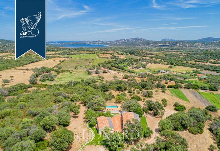 Image No.1-Villa de 4 chambres à vendre à Olbia