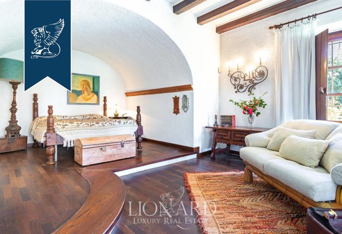 Image No.40-Villa de 4 chambres à vendre à Novara