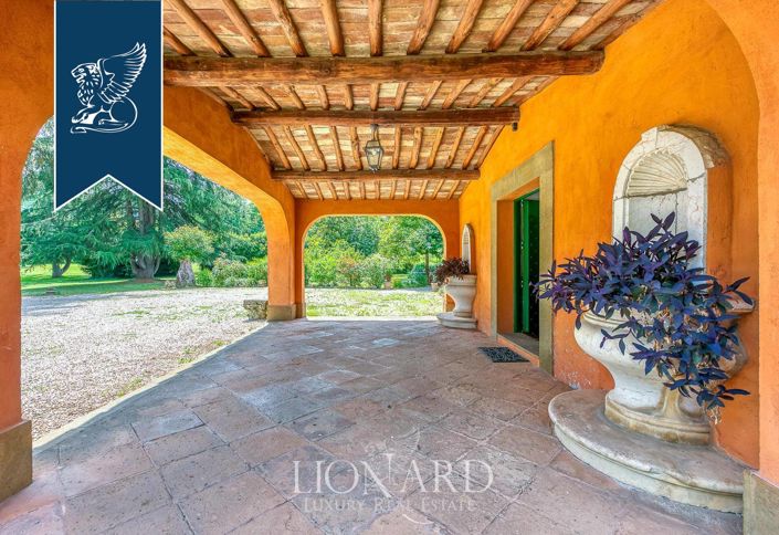 Image No.10-6 Bed Villa for sale