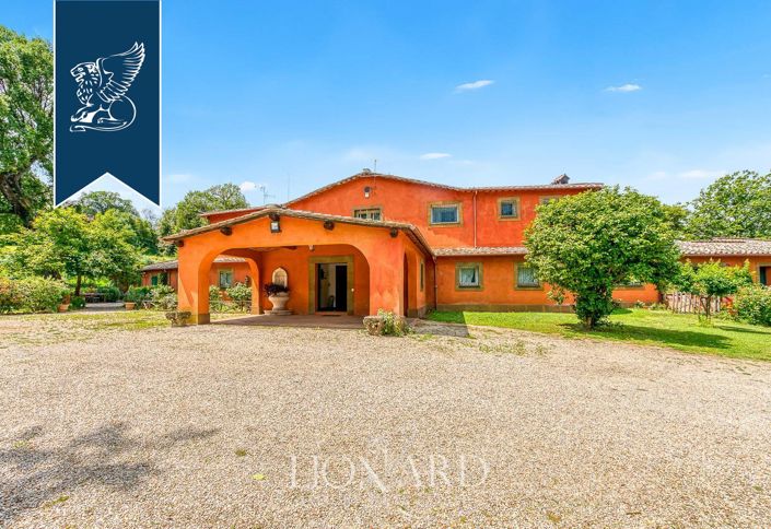 Image No.8-6 Bed Villa for sale