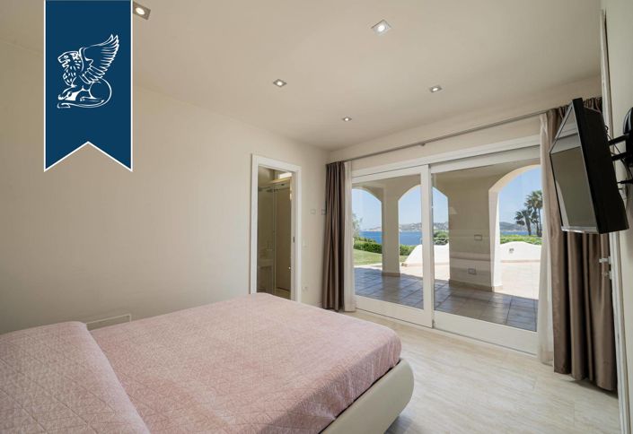 Image No.40-5 Bed Villa for sale