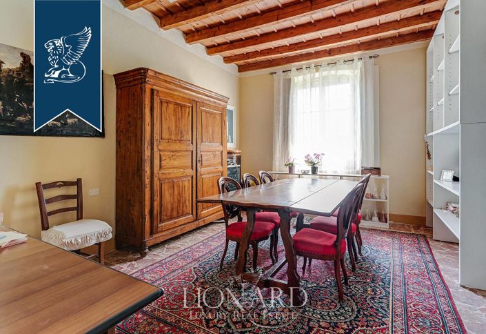 Image No.34-20 Bed Villa for sale