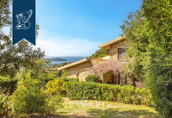 Image No.4-14 Bed Villa for sale