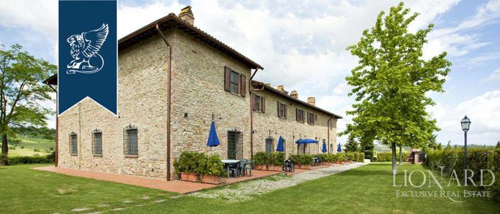 Image No.1-Ferme de 12 chambres à vendre à San Gimignano