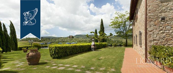 Image No.18-12 Bed Farmhouse for sale