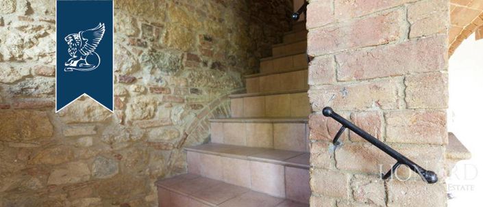 Image No.40-12 Bed Farmhouse for sale