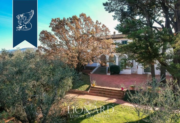 Image No.4-6 Bed Villa for sale