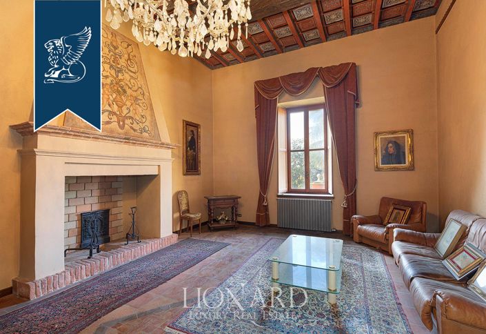 Image No.25-10 Bed Property for sale