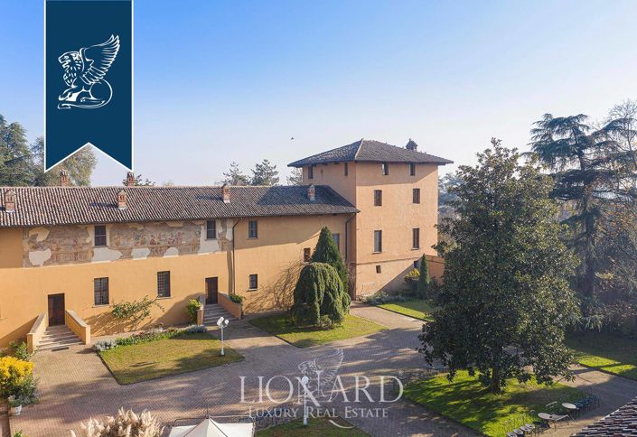 Image No.9-10 Bed Property for sale