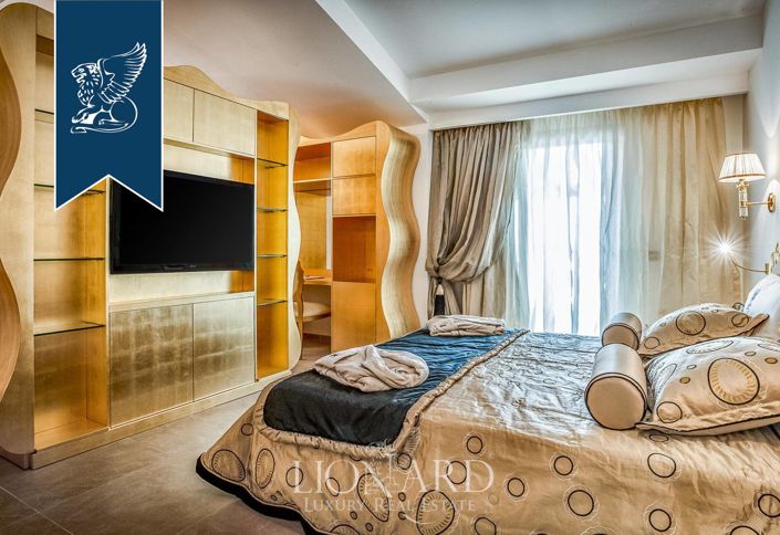 Image No.19-92 Bed Hotel for sale