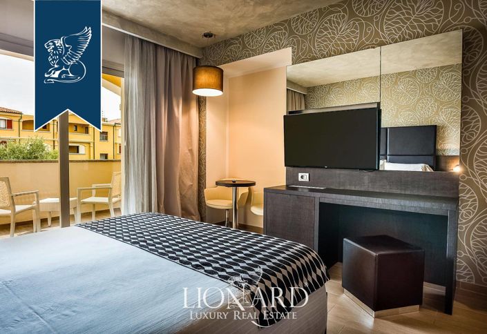 Image No.31-92 Bed Hotel for sale