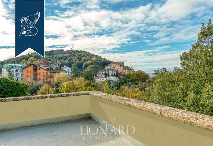 Image No.27-10 Bed Villa for sale