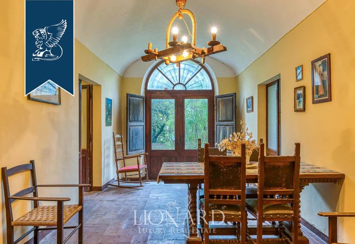 Image No.35-10 Bed Villa for sale