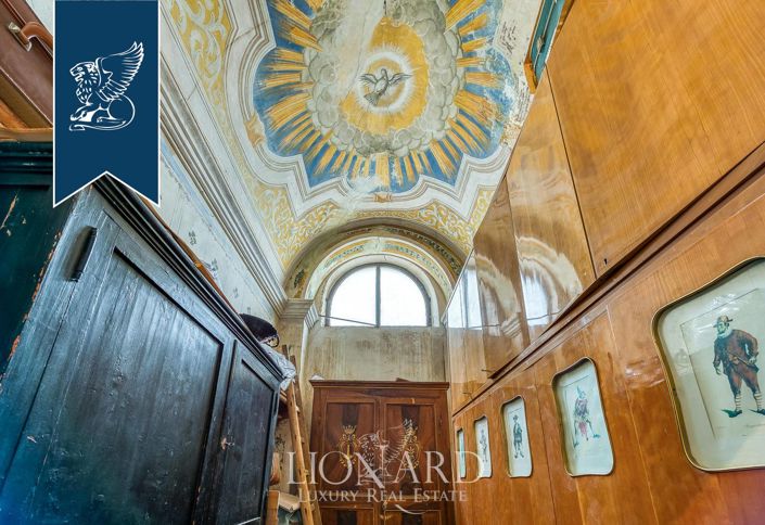 Image No.36-10 Bed Villa for sale