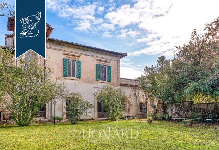 Image No.5-10 Bed Villa for sale