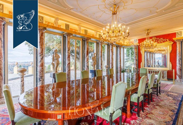 Image No.4-8 Bed Villa for sale